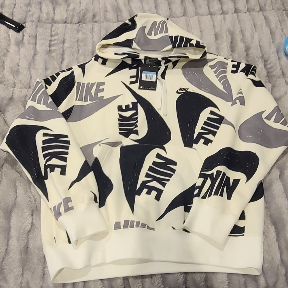 Nike Graphic Hoodie in Black and Cream